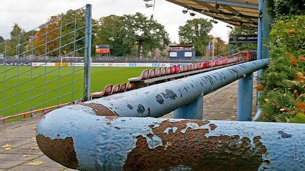 Wie teuer ist Potsdam das Karl-Liebknecht-Stadion? Über die Sanierungskosten von acht Millionen Euro für die Spielstätte des Frauen-Fußballbundesligisten Turbine Potsdam und des Regionalligisten SV Babelsberg 03 ist Streit entbrannt.