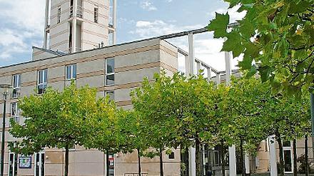 Noch namenlos ist dieser Platz im Zentrum vom Kirchsteigfeld. Er soll nach dem Willen der Stadtverwaltung in Heiner-Carow-Platz benannt werden.