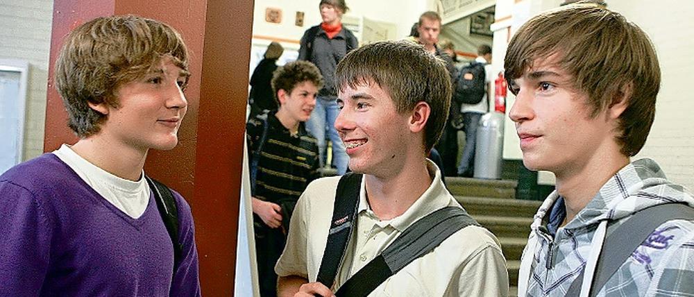 Weggehen oder nicht? Philipp Karich und Roman Iwer (v.l.).