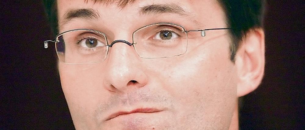 Alltägliches Klein-Klein. Der Petke auf dem Lande ist ein anderer als der frühere Polarisierer. Er kümmert sich und setzt sich ein in seinem neuen Wahlkreis.