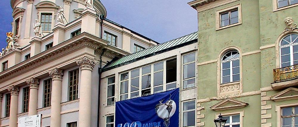 Neubau wird teurer: Der sogenannte Verbinder soll ersetzt werden.