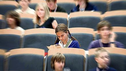 Akademie für den Nachwuchs. Das Hasso-Plattner-Institut will Schüler für Computer und IT-Technik begeistern.