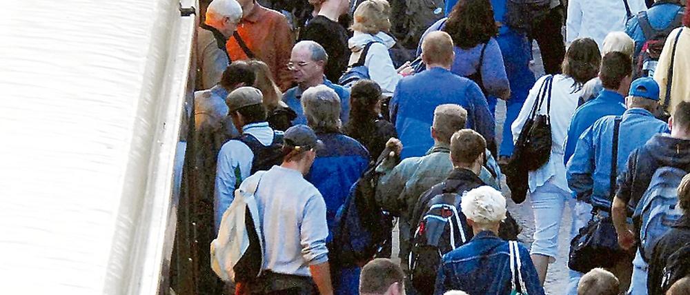 Not statt Fahrplan. Auch diese Woche Standard: Stau auf dem Bahnhof.