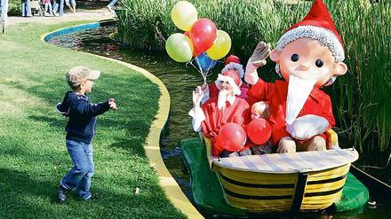 Oh, wie schön ist Panama, dachte auch der Sandmann bei der Bootspartie durch Janoschs Märchenwelt im Filmpark Babelsberg. Die Kleinen unter den mehr als 5000 Besuchern des großen Familientags fanden daran ihr besonderes Vergnügen.