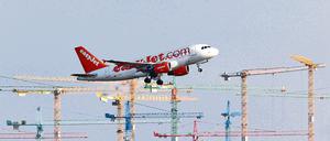 Krach am Himmel. Für Anwohner gibt es ein Lärmschutzprogramm.