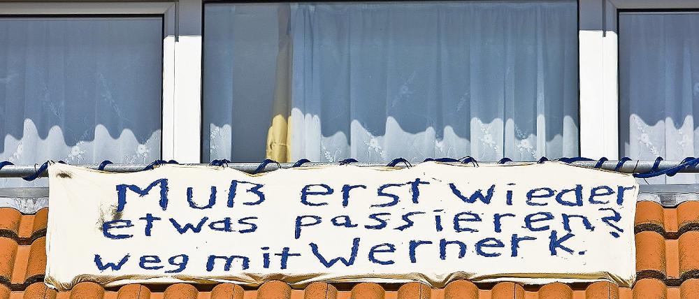Die Angst ist geblieben. Als Werner K. im April 2008 nach Joachimsthal kam, gab es die ersten Bürgerproteste im Ort.