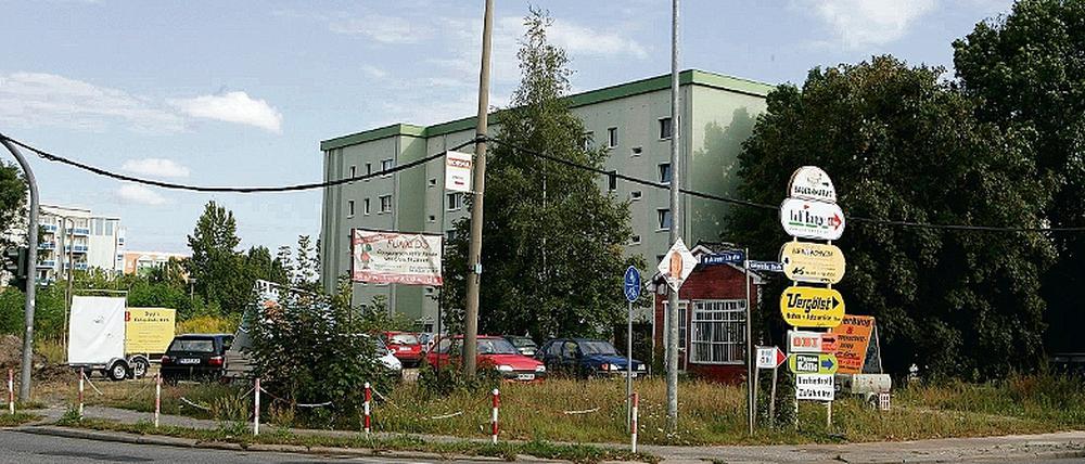 Ein Platz mit Spielräumen: Große Teile des Areals sind noch unbebaut, denn alles wartet auf eine Verkehrslösung.