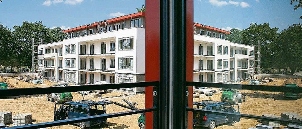 Wohnen im Bornstedter Feld hat bei der Pro Potsdam seinen Preis. Die Neubauten in unmittelbarer Nähe zur Pappelallee und zum Schragen sind gut ausgestattet, schlagen aber auch mit Nettokaltmieten von zum Teil mehr als neun Euro zu Buche.