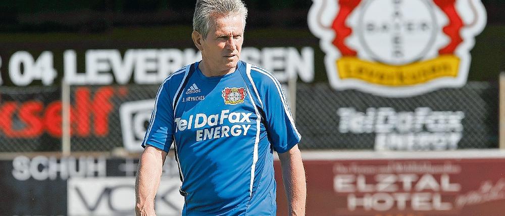 Jupp Heynckes (64) war Trainer unter anderem Borussia Mönchengladbachs, Bayern Münchens, Athletic Bilbaos und Benfica Lissabons, gewann mit Real Madrid die Champions League, war zuletzt für fünf Spieltage Nachfolger Jürgen Klinsmanns bei Bayern München und ist seit 1. Juli Coach Bayer 04 Leverkusens.