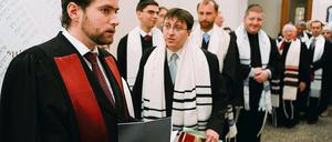 Vertreter der Jüdischen Gemeinde vor Beginn einer feierliche Ordination von Absolventen des Geiger Kollegs.