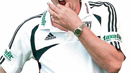 Ex-Bundesliga-Profi Dietmar Demuth (54) ist seit 7. Oktober 2007 Cheftrainer des Fußball-Regionalligisten SV Babelsberg 03.