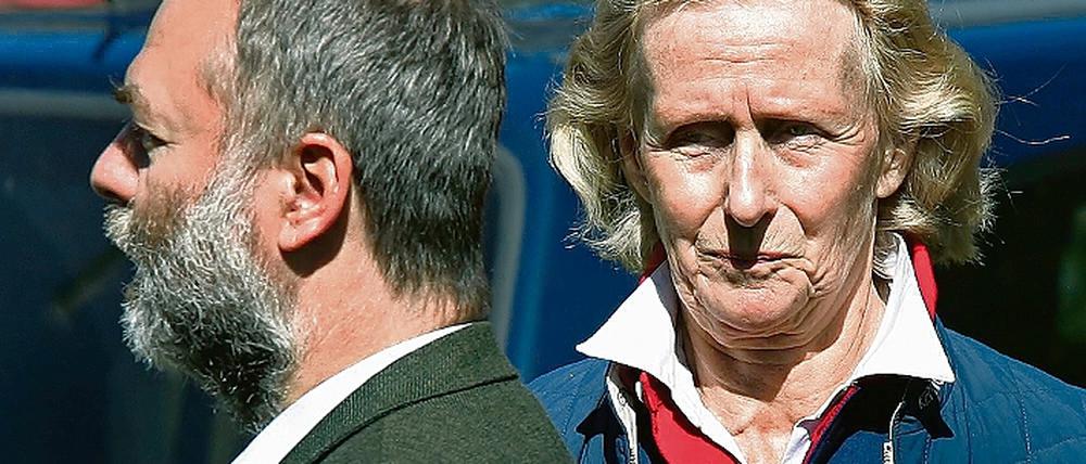 Gehen und bleiben. Meckel verlässt den Ort, Gräfin von Arnim nicht.