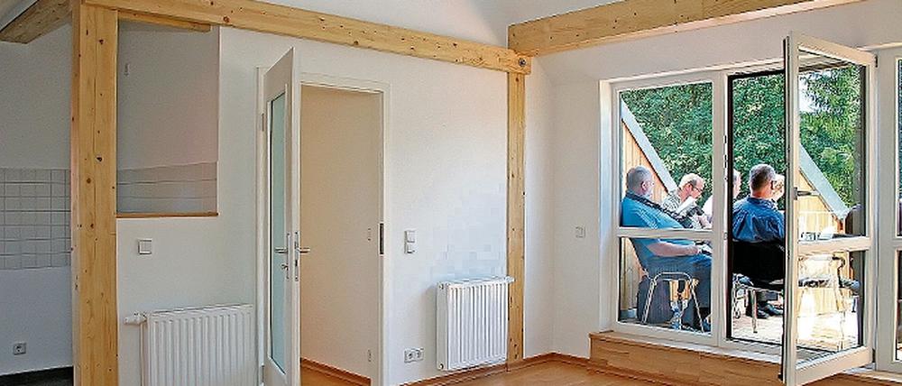 Blick ins Grüne: Die Terrasse ist das Glanzstück der Wohnung.