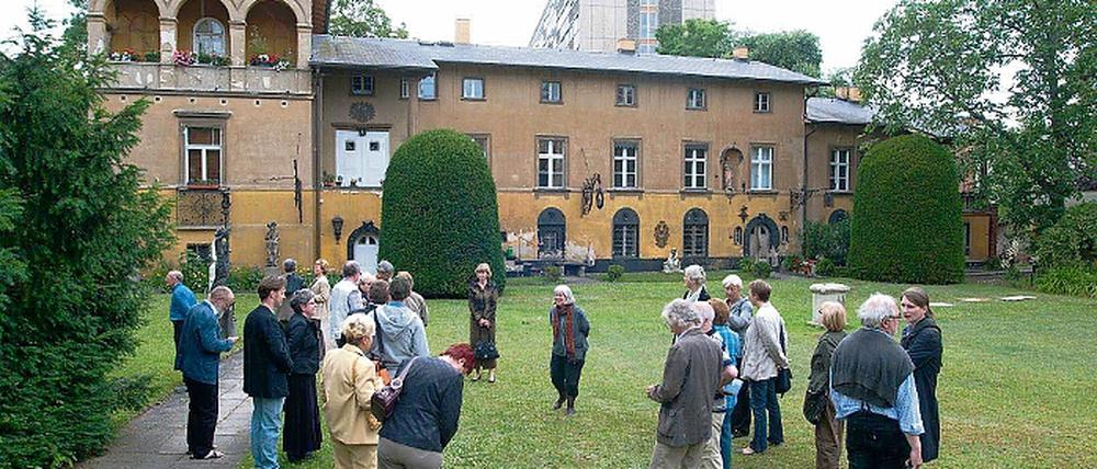 Nicht mehr alles da: Dem Verkauf einiger Kunstgegenstände aus dem Thiemann-Garten hatte die Staatliche Schlösserverwaltung der DDR zugestimmt, um die geplante Wegnahme und den Verkauf von Kunstgütern aus den Schlössern zu verhindern.