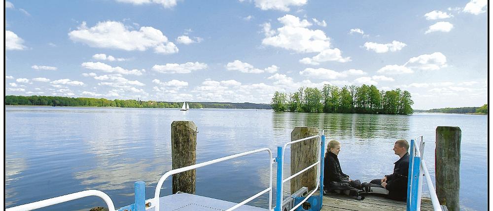 Freier Zugang. Der freie Zugang vieler Brandenburger Seen scheint gefährdet. Auch am Scharmützelsee zog ein Investor einen Zaun und unterbrach so den Uferweg.