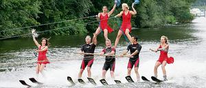 International erfolgreich sind die Sportler des Wasserskiclubs Caputh. Zum Fährfest wollen sie wieder mit einer spektakulären Show begeistern.