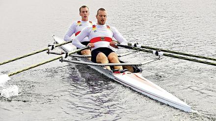 Rudern zum Ticket: Clemens Wenzel (r.) und Hans Gruhne starten bei den U 23-Weltmeisterschaften im Doppelzweier.