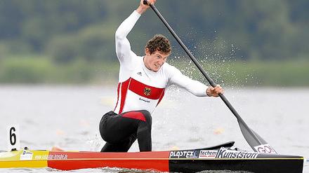 Kraftvoll über den Beetzsee. Sebastian Brendel auf dem Weg zu Silber.