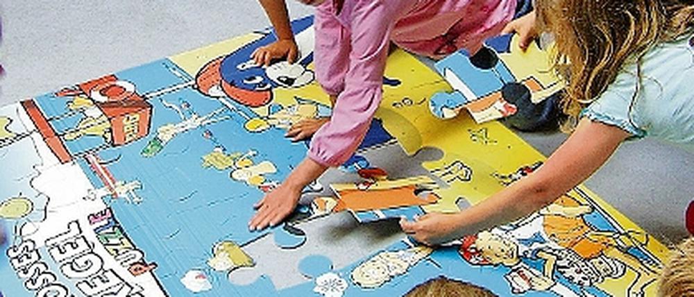 Schnell war das Baderegel-Puzzle von den Kindern gelegt.