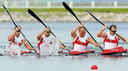 Gold-Hoffnung für die Heim-EM. Lutz Altepost, Norman Bröckl, Torsten Eckbrett und Björn Goldschmidt (von rechts) paddeln in Brandenburg den 1000-Meter-Viererkajak.