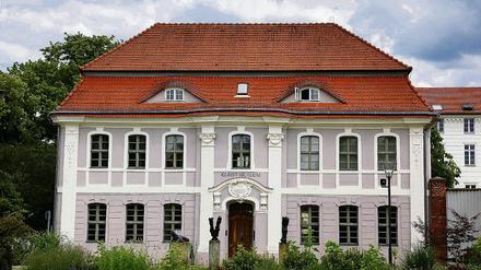 Zeitverzug. Bis 2011 wird der Erweiterungsbau für das Kleist-Museum in Frankfurt (Oder) nicht stehen. Dabei war ursprünglich geplant, den dringend benötigten Neubau bis zum bundesweiten Kleist-Gedenkjahr in zwei Jahren fertigzustellen.