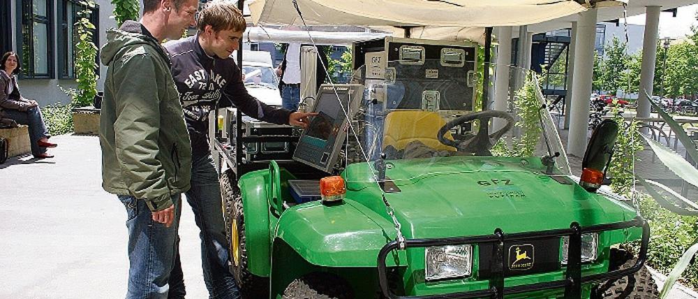 Sensibles Gefährt. Der ISIS-Messwagen wird bei Tunnelbauarbeiten eingesetzt, um Störzonen aufzuspüren.
