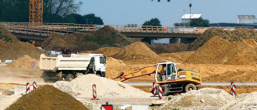 Buddeln fürs Fliegen. Die Flughafenbranche sichert in der Region rund 18 000 Arbeitsplätze.