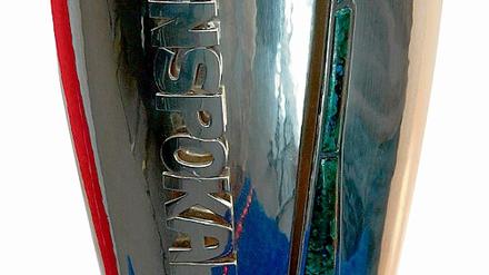 Objekt der Begierde. Der DFB-Pokal ist 45 Zentimeter hoch und wiegt drei Kilo.