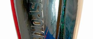 Objekt der Begierde. Der DFB-Pokal ist 45 Zentimeter hoch und wiegt drei Kilo.