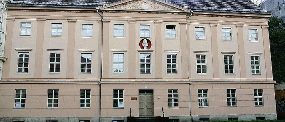 Das Predigerwitwenheim in der Breiten Straße 14 ist heute Wohnhaus.