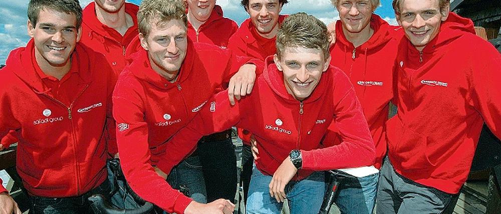 Die Zeppeline. Tobias Krisa, Franz Löschke, Gregor Buchholz, Maximilian Molka, Philipp Krell, Stephan Zachäus, Nils Frommhold und Jakob Herold (von links) wollen in der Triathlon-Bundesliga unter die ersten Fünf kommen.