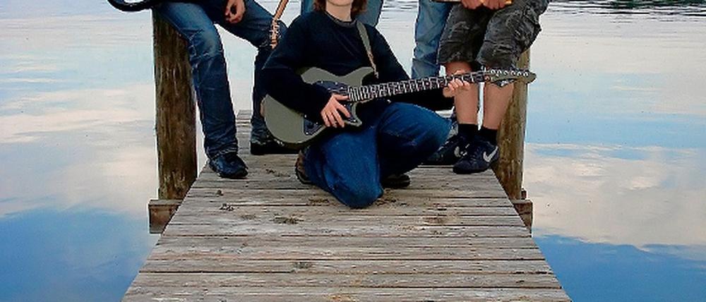 Blacknote lassen Rock-Klassiker über dem Schwielowsee erklingen.