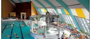 Badespaß in der Stein-Therme gab es noch einmal am vergangenen Wochenende. Jetzt beginnen die Bauarbeiten.