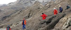 Wanderfreuden. Der Bergbautourismusverein bietet ab Mai wieder bundesweit einzigartige Touren durch einen aktiven Tagebau an.