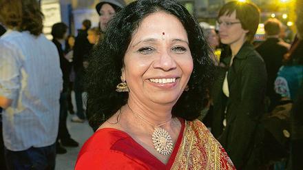 Wärme strahlten bei der Eröffnung des Festivals die Gäste des Indien-Fokus aus, hier Gloriana Selvanathan von der Jury.