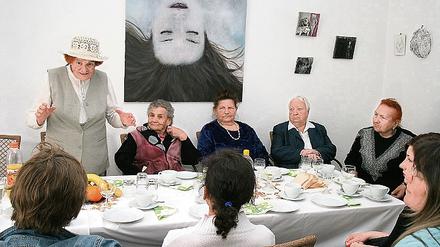 Ihr könnt euch nicht vorstellen, was hinter dem Wort Krieg steckt: Die Gäste aus der Ukraine im Frauenzentrum.