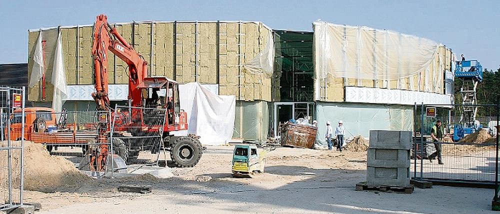 Rasant: Nicht nur auf der Straße ist Porsche schnell, auch die Arbeiten am neuen Autohaus im Europarc sollen bis zum Sommer abgeschlossen sein.