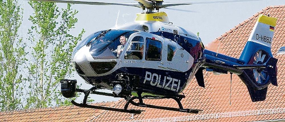 Drei Flüge pro Tag absolvieren die beiden Helikopter im Durchschnitt.