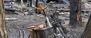 Bild der Verwüstung gestern auf dem Campingplatz Himmelreich. Der Sachschaden wird auf rund 150 000 Euro beziffert.