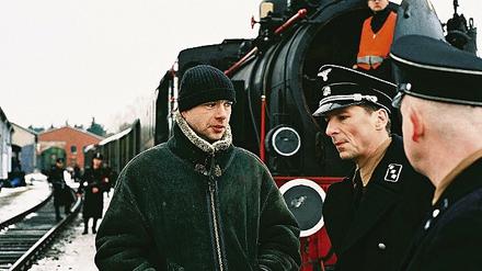 Basdorf. Hier drehte Jochen Alexander Freydank (l.) eine Filmszene.