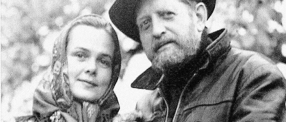 Eva und Erwin Strittmatter in Schulzenhof, 1965.