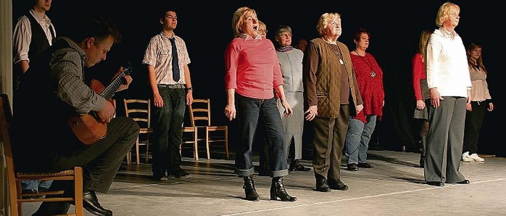 Kostbarkeiten aus dem deutschen Balladenschatz waren im Malteser Treffpunkt Freizeit vom Generationentheater zu erleben.