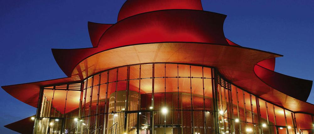 Anziehungspunkt. Das Hans Otto Theater ist bei den Zuschauern beliebt. Mehr als 100 000 Besucher kamen zu den Veranstaltungen in die Potsdamer Vorstellungen  weniger Gäste als früher wollten das Theater außerhalb der Stadt sehen.