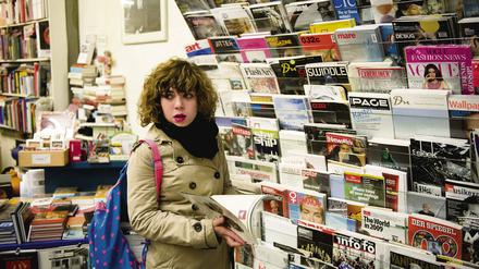 Mädchen mit Mähne. Rebecca Martin hat den Roman Frühling und so geschrieben, der bei Anais, einem Label vom Verlag Schwarzkopf und Schwarzkopf, erschienen ist. Das Buch kostet 9,90 Euro.