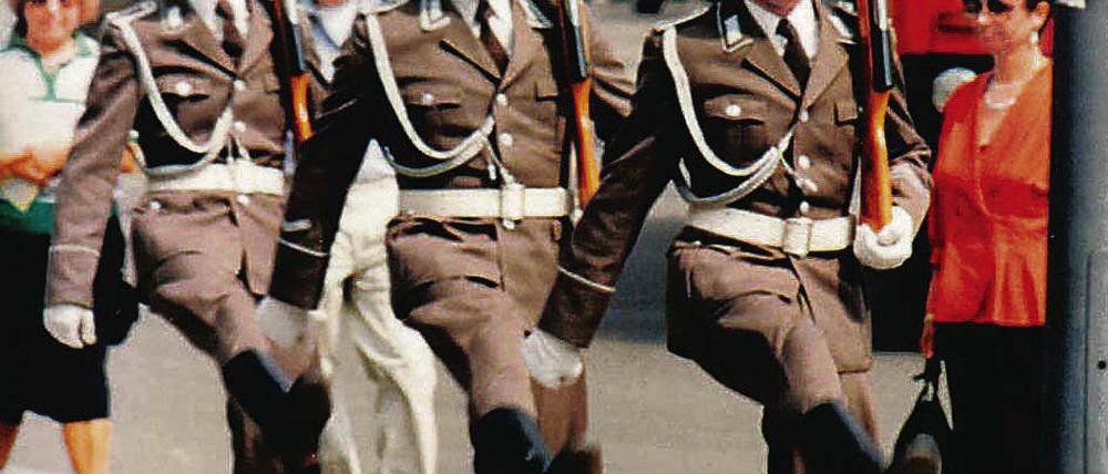 Identifikation zwischen Armee und Volk sei eher selten gewesen.