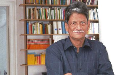 Mann aus Mumbai. Kiran Nagarkar (66) lebt als Gast des DAAD für ein Jahr in Berlin. Gerade ist sein Erstlingswerk auf Deutsch erschienen.