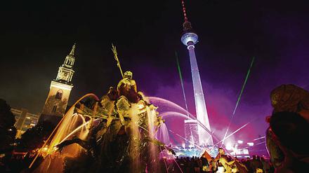 Vorbildlich. So wurde der Fernsehturm im vorigen Jahr beleuchtet.