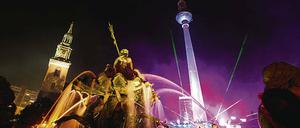 Vorbildlich. So wurde der Fernsehturm im vorigen Jahr beleuchtet.