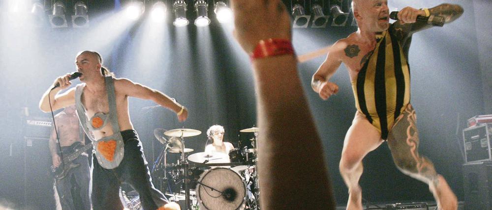 Furchtbar. Die Knorkator-Frontmänner Stumpen (r.) und Alf Ator stehen nur noch diese Woche gemeinsam auf der Bühne.