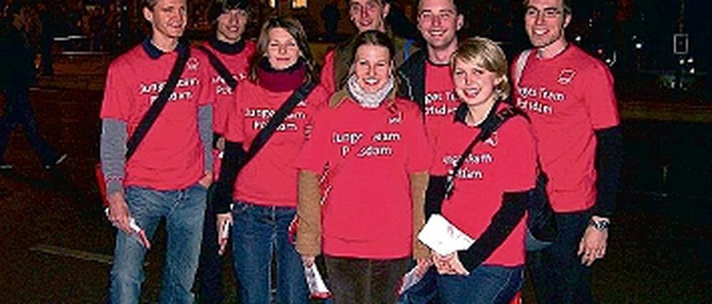 Die Jugendorganisationen der Parteien machen in Potsdam Wahlkampf  egal ob gestern die Grüne Jugend (o.)  oder die Jusos (M.l.), die Junge Union (M.r.) oder die Jungen Liberalen (u.r.). Die solid-Mitglieder haben von sich ein Bild vom Bildungsstreik in diesem Frühsommer gewählt, den sie unterstützt haben (u.l.).